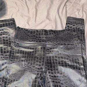 Crocodile Patterned Metallic Leggings